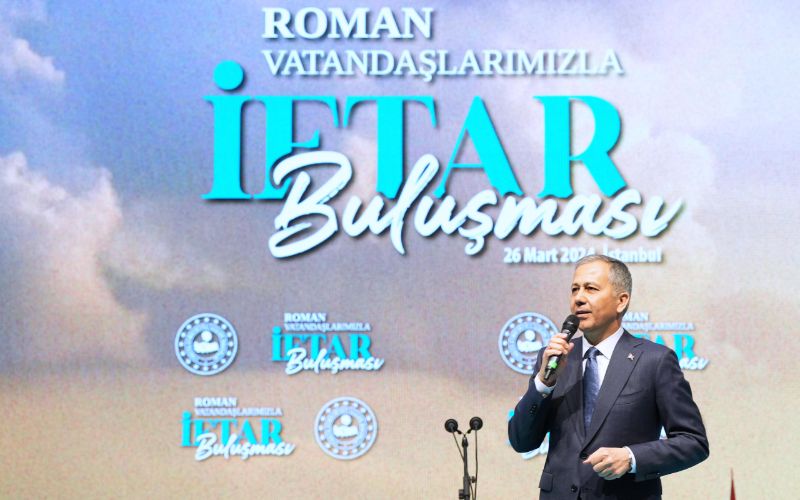 İçişleri Bakanımız Sayın Ali Yerlikaya, İstanbul’da düzenlenen iftar programında Roman vatandaşlarla bir araya geldi.