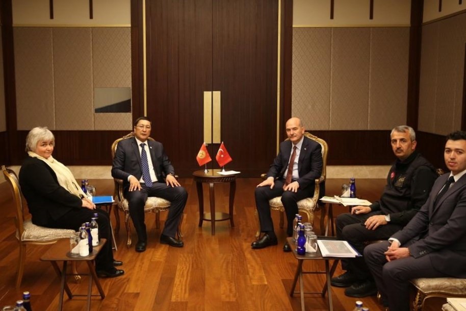 Bakanımız Sayın Süleyman Soylu, Kırgız Cumhuriyeti Acil Durumlar Bakanı İle Bir Araya Geldi
