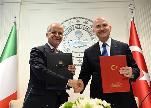 Bakanımız Sayın Süleyman Soylu ile İtalya Cumhuriyeti İçişleri Bakanı Sayın Matteo Piantedosi Tarafından Mutabakat Muhtırası İmzalandı