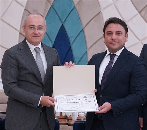 Yönetim Bilgi Sistemleri ve Veri Koordinasyon Daireleri Başkanımız için veda yemeği düzenlendi.