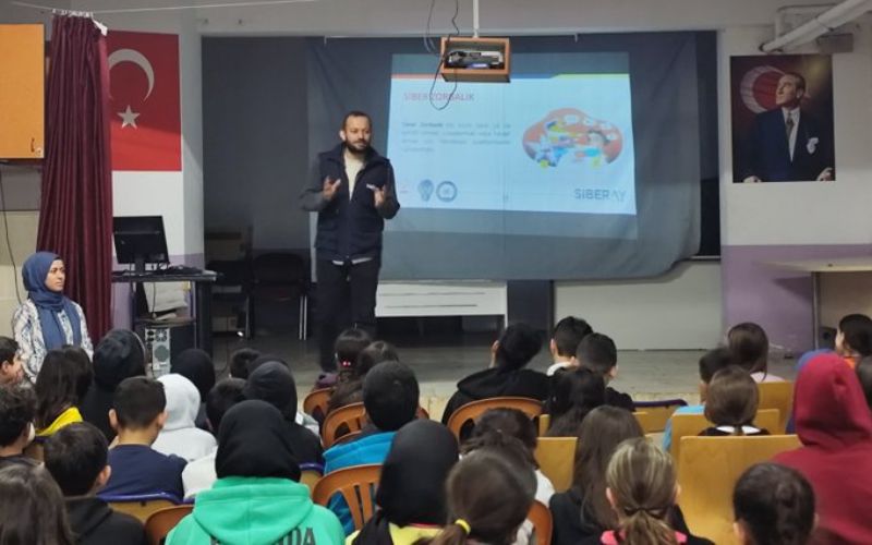 Denizli Emniyet Müdürlüğü, Siber Güvenlik Eğitim ve Denetim Faaliyeti Gerçekleştirdi