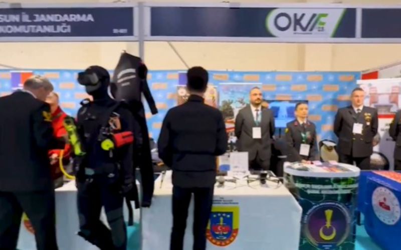 Jandarma, Orta Karadeniz Kariyer Fuarı’nda Vatandaşlarla Bir Araya Geldi