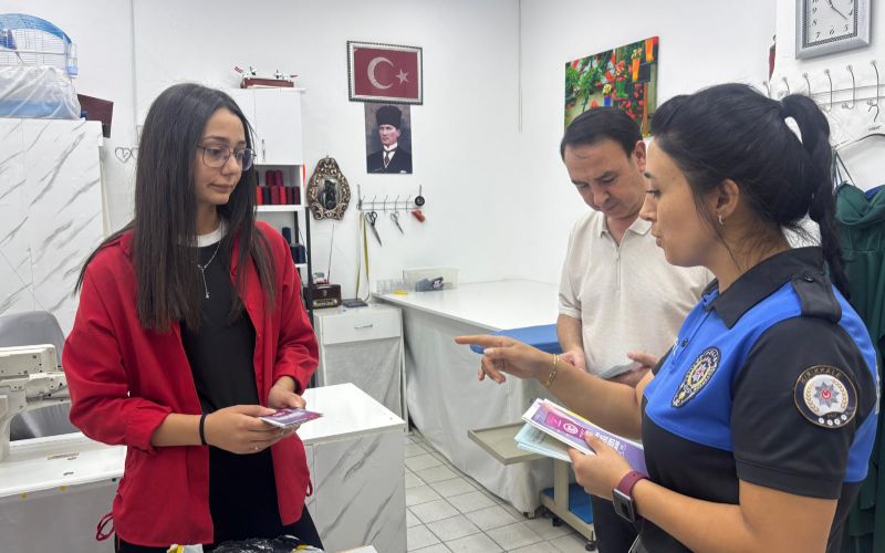 Kırıkkale Emniyetinden Esnafa ve Vatandaşa Dolandırıcılık ve KADES Bilgilendirmesi Yapıldı