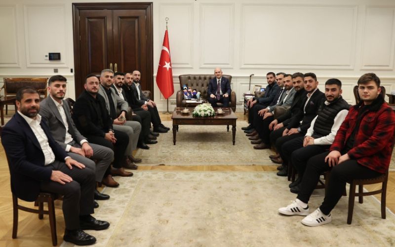 Bakanımız Sn. Süleyman Soylu, TÜGVA Trabzon ilçe temsilcisilerini misafir etti.