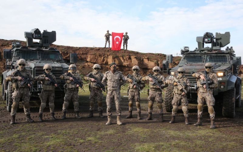 Bitlis'te Özel Harekat Polislerine Zorlu Operasyonlar İçin Sıkı Eğitim Veriliyor