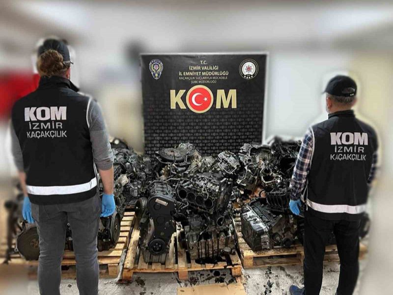 İzmir’in 8 İlçesinde Kaçakçılık Operasyonu