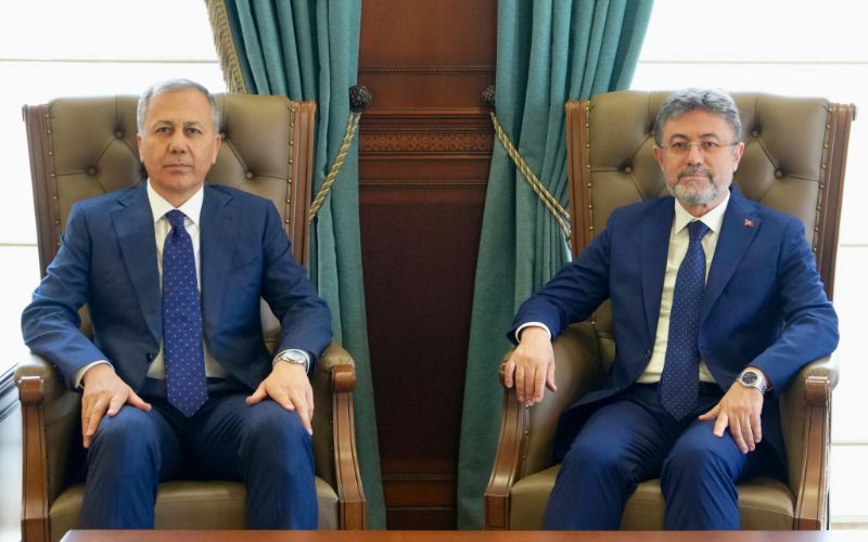 İçişleri Bakanımız Sayın Ali Yerlikaya, Tarım ve Orman Bakanımız Sayın İbrahim Yumaklı'yı Makamında Ziyaret Etti