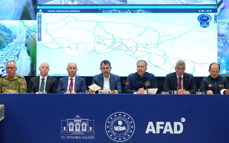 İçişleri Bakanımız Sayın Ali Yerlikaya, AFAD Başkanlığında İstanbul Depremi ile İlgili Değerlendirme Toplantısında basın açıklaması yaptı.