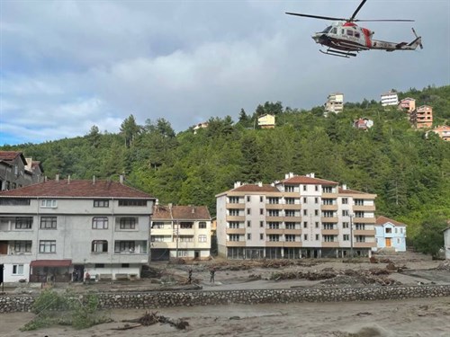 Batı Karadeniz’de Yaşanan Sel Felaketinde 11 Vatandaşımızın Tahliyesi Gerçekleştirildi