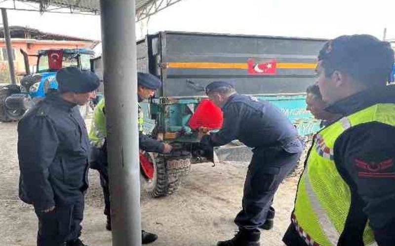 Jandarma Reflektör Kullanımına Dikkat Çekti