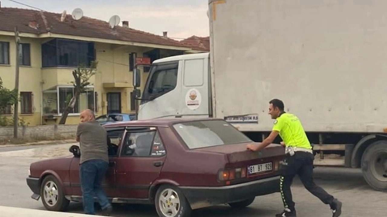 Polis Memurunun Yardımsever Tavrı Takdirle Karşılandı
