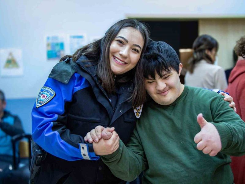 Bilecik Emniyeti, Özel Öğrencilere Ziyaret Gerçekleştirdi