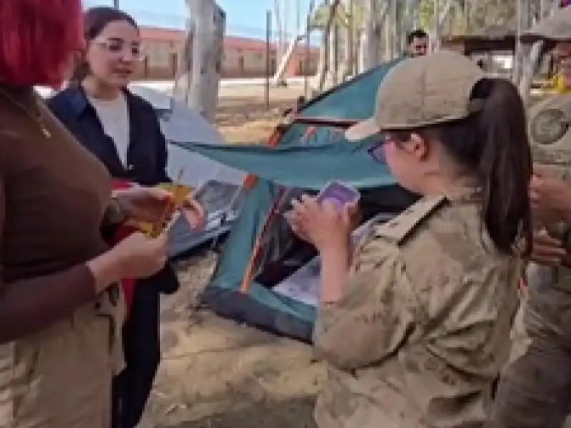 Minik Yüreklere Büyük Üniforma; Down Sendromlu Özel birey Fatma’nın Jandarma Hayali Gerçek Oldu