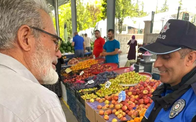 Niğde'de Toplum Destekli Polislik Ekiplerinden Bilgilendirme Faaliyetleri Gerçekleştirildi
